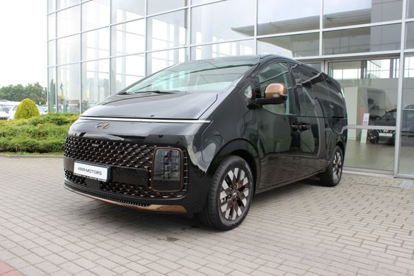 Нова Hyundai STARIA 2024, комплектація 7-Top Bronze n/BCA, Black, двигун 2.2 CRDi VGT AT (177 к.с.)