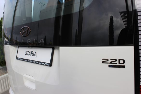 Новая Hyundai STARIA 2024, комплектация 7-Top Bronze n/BCA, цвет ceramic white, двигатель 2.2 CRDi VGT AT (177 л.с.)