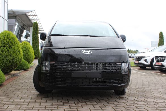 Нова Hyundai STARIA 2024, комплектація Business +, 8AT 4WD, колір Black, двигун 2.2 CRDi VGT AT (177 к.с.)