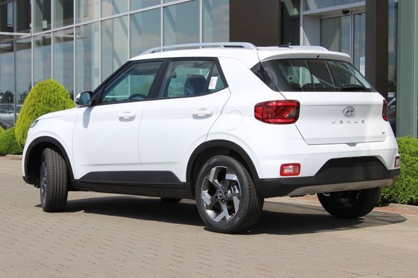 Hyundai VENUE 2023, Dynamic + литі диски R17, White, двигун 1.6 MPi AT (123 к.с.)