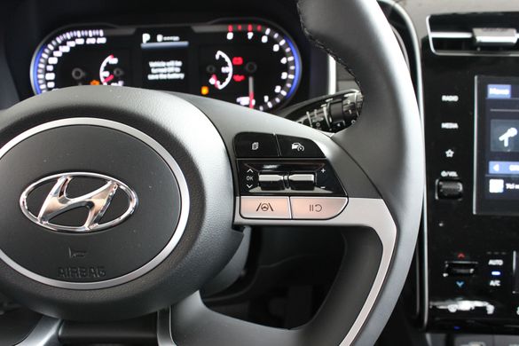 Новий Hyundai TUCSON 2024, комплектація Dynamic 4WD, колір Dark Knight, двигун 2.0 Mpi (156 к.с., бензин)