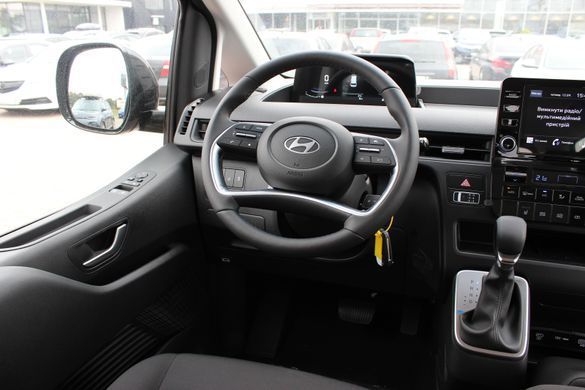 Новая Hyundai STARIA 2025, комплектация Business, цвет Graphite Gray, двигатель 2.2 CRDi VGT AT (177 л.с.)