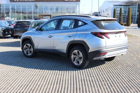 Новый Hyundai TUCSON 2026 Express 2.0 MPi (156 л.с.), бензин, Shimmering Silver Metallic &mdash; Львов, Ария Моторс