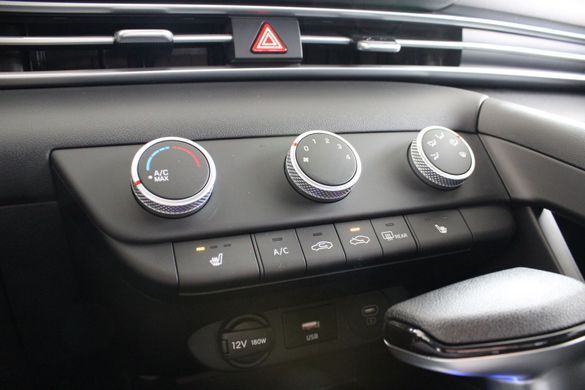 Нова Hyundai ELANTRA 2025, комлектація Active, двигун 1.6 MPi (127 к.с., бензин)