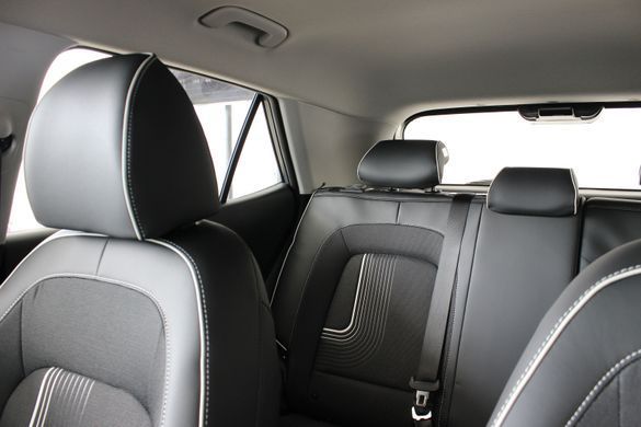 Новый Hyundai VENUE 2024, комплектация Elegance Plus A-pack, цвет galactic gray/black, двигатель 1.6 MPi AT (123 л.с.)