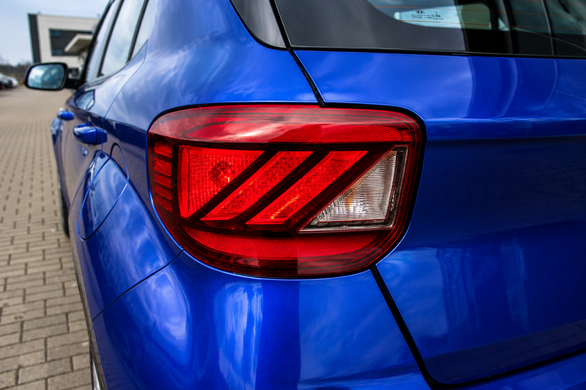 Новий Hyundai VENUE 2025, Express Plus 1.6 MPi AT &mdash; Intense Blue