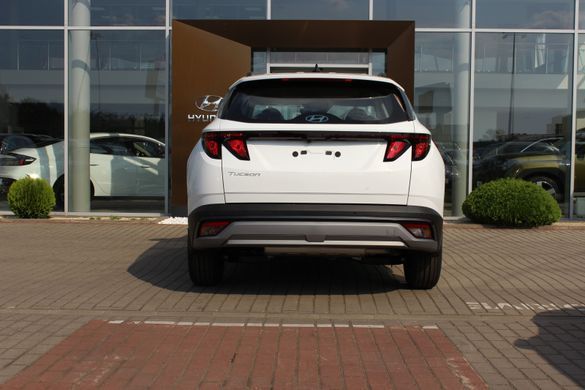 Обновлен Hyundai TUCSON 2026, комплектация Dynamic, цвет Atlas White, двигатель 2.0 MPi (156 л.с., бензин)