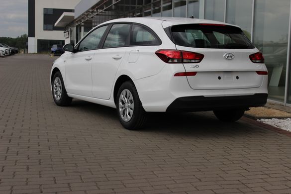 Под заказ. Hyundai i30 Wagon 2024, Active, White, двигатель 1.5 DPi AT (110 л.с.).