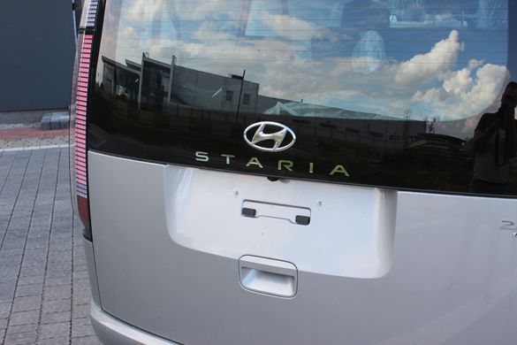 Під замовлення! Нова Hyundai STARIA 2024, комплектація Business +, 8AT 4WD, колір Shimmering Silver Metallic