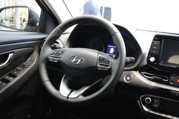 Hyundai i30 Hatch 2023, комплектация Style, цвет Dark Knight, двигатель 1.5 DPi AT (110 л.с.)