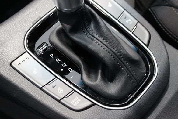 Hyundai i30 Hatch 2023, комплектация Style, цвет Dark Knight, двигатель 1.5 DPi AT (110 л.с.)