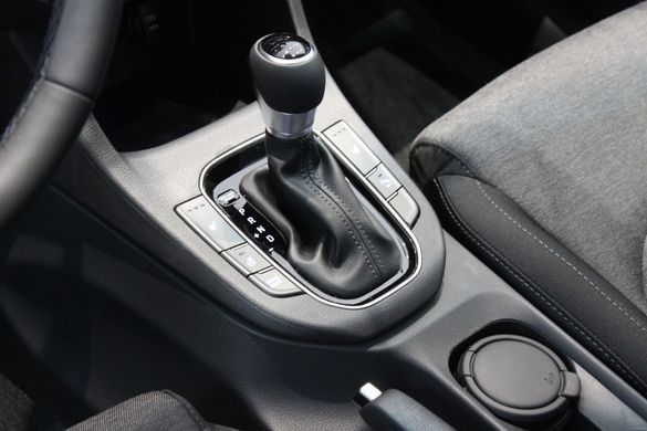 Hyundai i30 Hatch 2023, комплектация Style, цвет Dark Knight, двигатель 1.5 DPi AT (110 л.с.)