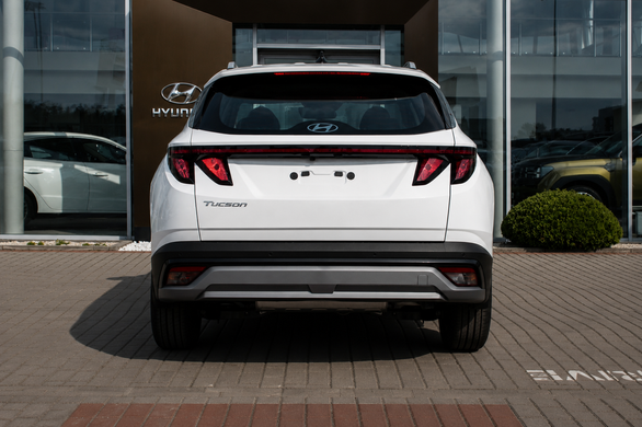 Новий Hyundai TUCSON 2026, комплектація Express, колір Atlas White, двигун 2.0 MPi (156 к.с., бензин)