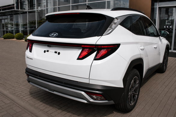 Новий Hyundai TUCSON 2026, комплектація Express, колір Atlas White, двигун 2.0 MPi (156 к.с., бензин)