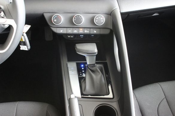 Новая Hyundai Elantra 2025 Active в цвете Amazon Grey Metallic &mdash; купить во Львове | Ария Моторс