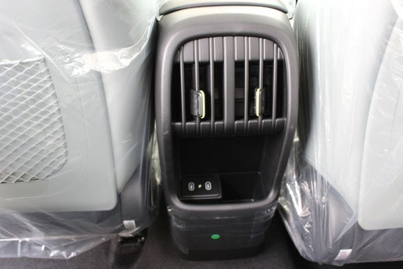 Нова Hyundai KONA Hybrid 2024, комплектація Top Color Pack, колір mirage green, двигун 1.6 GDi HEV (141 к.с., гібрид)