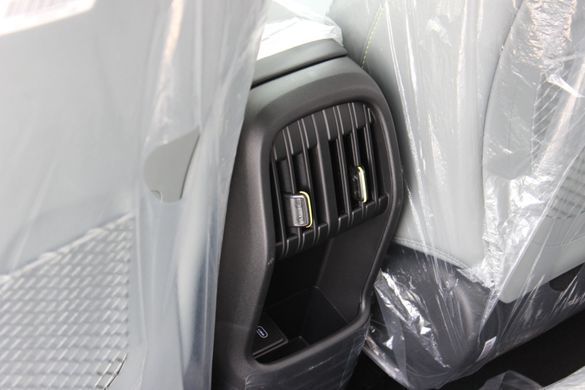 Нова Hyundai KONA Hybrid 2024, комплектація Top Color Pack, колір mirage green, двигун 1.6 GDi HEV (141 к.с., гібрид)