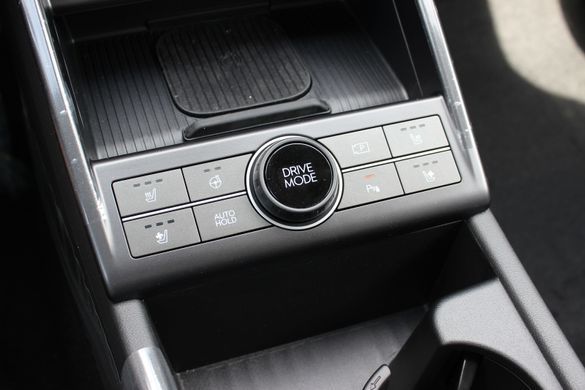 Нова Hyundai KONA Hybrid 2024, комплектація Top Color Pack, колір mirage green, двигун 1.6 GDi HEV (141 к.с., гібрид)