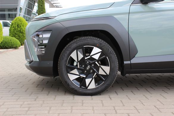 Нова Hyundai KONA Hybrid 2024, комплектація Top Color Pack, колір mirage green, двигун 1.6 GDi HEV (141 к.с., гібрид)