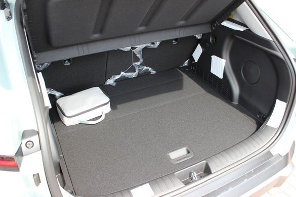 Нова Hyundai KONA Hybrid 2024, комплектація Top Color Pack, колір mirage green, двигун 1.6 GDi HEV (141 к.с., гібрид)