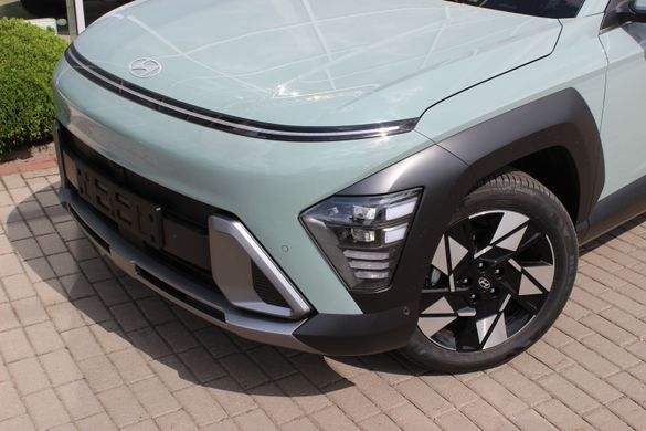 Нова Hyundai KONA Hybrid 2024, комплектація Top Color Pack, колір mirage green, двигун 1.6 GDi HEV (141 к.с., гібрид)