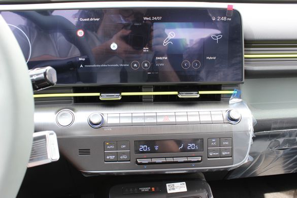 Нова Hyundai KONA Hybrid 2024, комплектація Top Color Pack, колір mirage green, двигун 1.6 GDi HEV (141 к.с., гібрид)