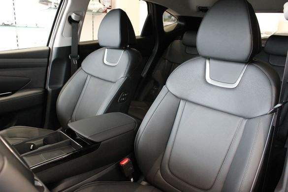 Hyundai TUCSON Hybrid TOP 1.6 T-GDi HEV 215 к.с.