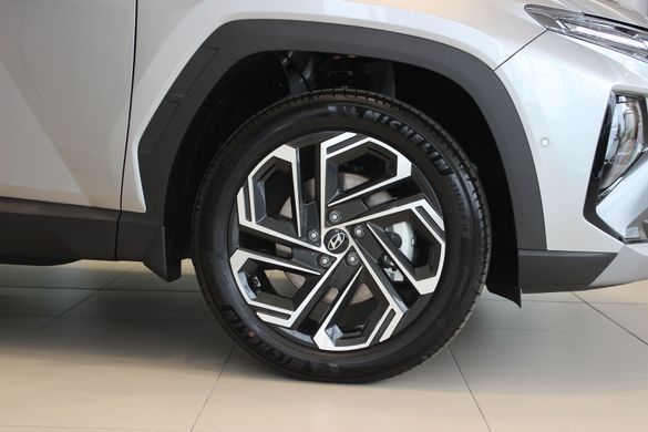 Hyundai TUCSON Hybrid TOP 1.6 T-GDi HEV 215 к.с.