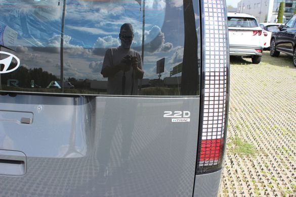 Новий Hyundai STARIA 2026 Business Plus 2.2 CRDi 177 к.с. Ecotronic Gray Pearl у Львові